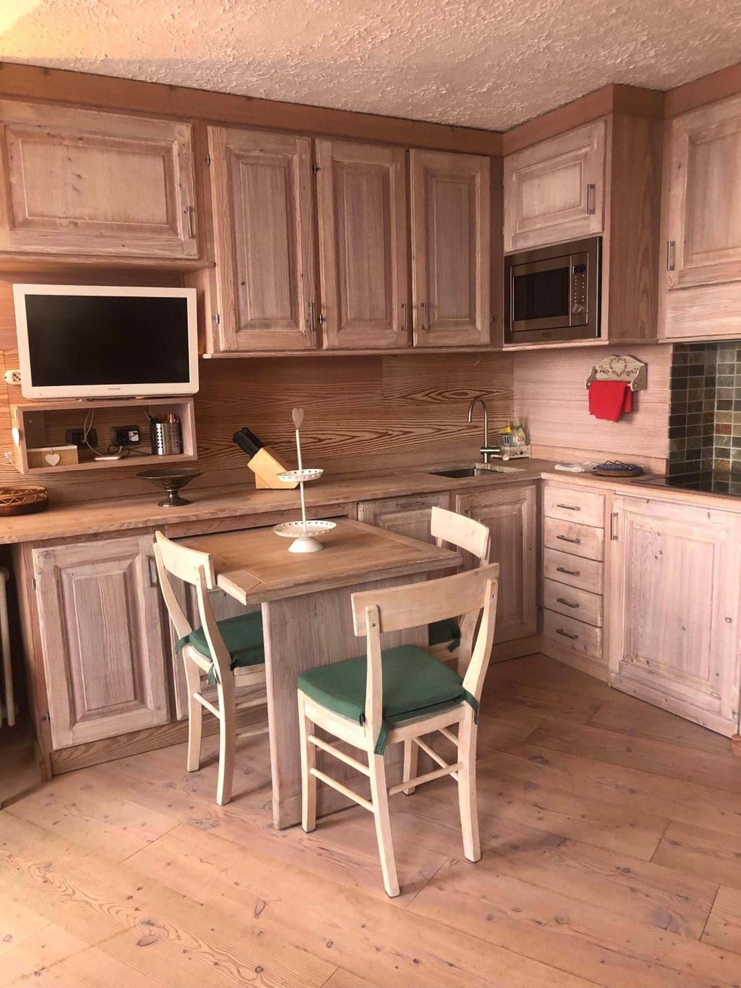 Apartamento Profumo Di Legno A Cielo Alto La Coquille Breuil-Cervinia Exterior foto