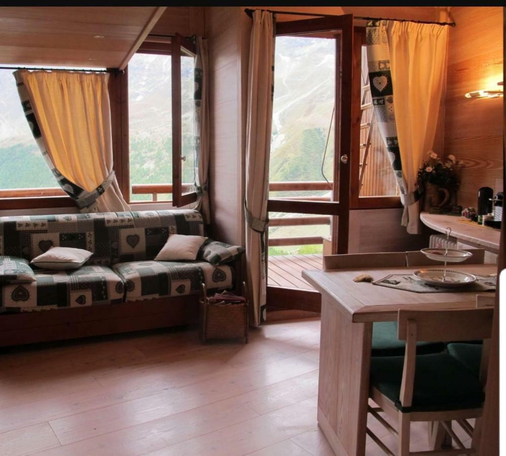 Apartamento Profumo Di Legno A Cielo Alto La Coquille Breuil-Cervinia Exterior foto